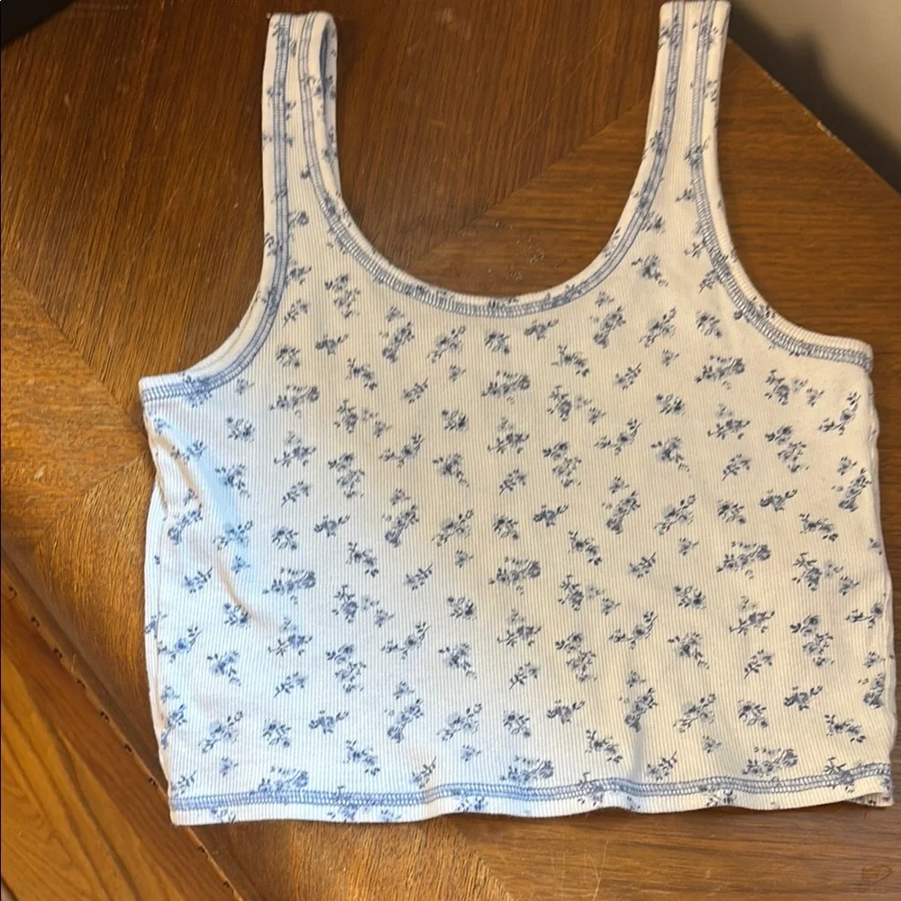 Hollister Blue Floral Crop Top - Picture 1 of 1
